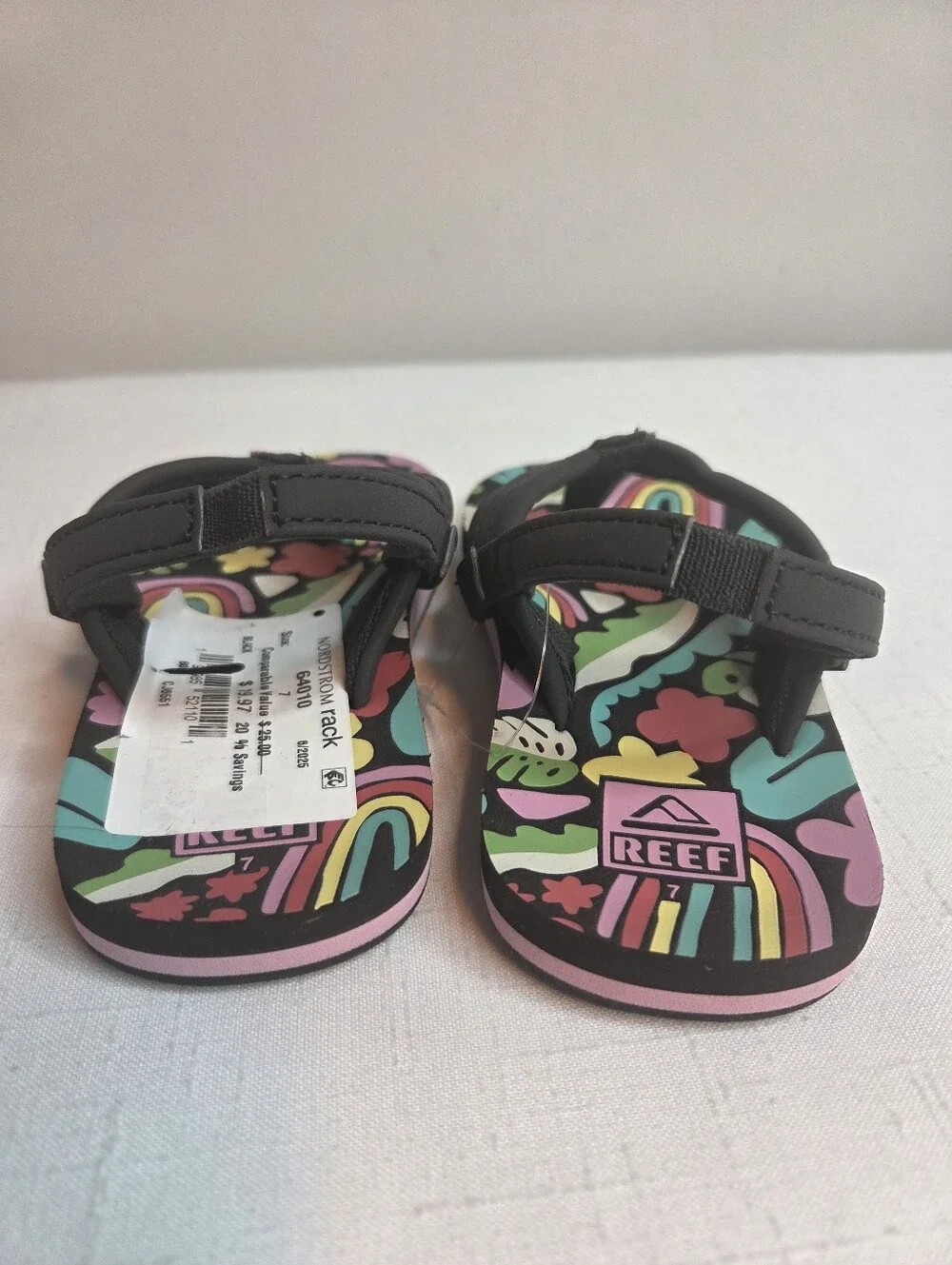 Reef Kids Black Sandals with Multicolor Pattern